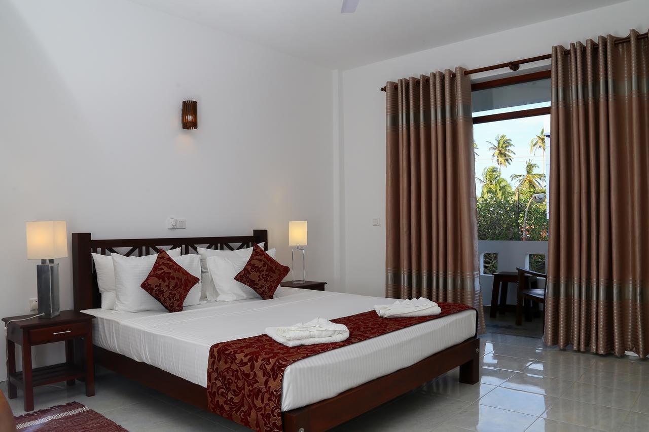 Hikka Regent Hotel 希克杜沃 外观 照片