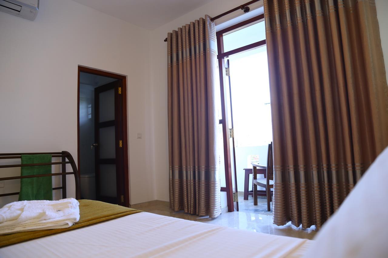 Hikka Regent Hotel 希克杜沃 外观 照片