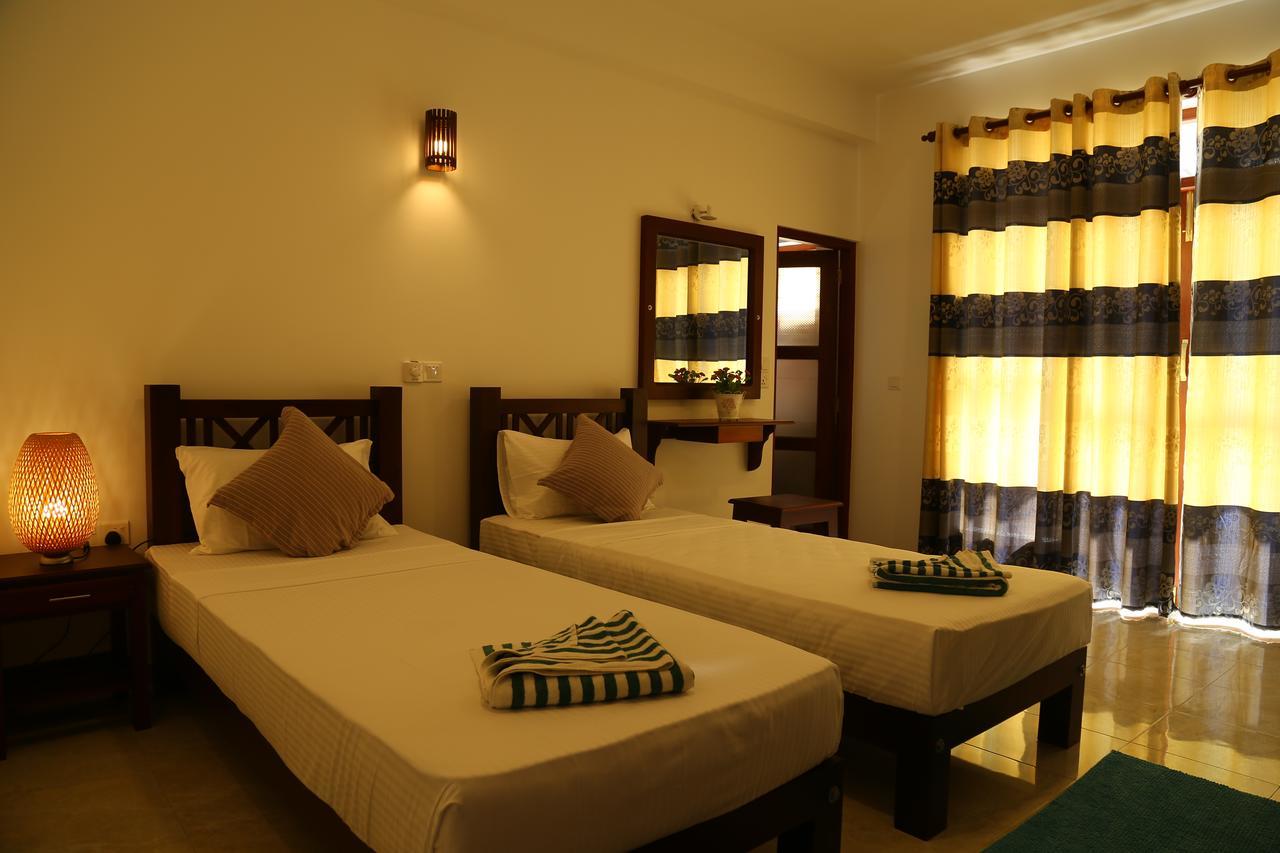 Hikka Regent Hotel 希克杜沃 外观 照片